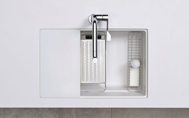 HS700 sink with full accessories