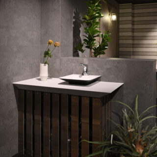 Chậu rửa tay EM3737 tại Showroom Yoshimoto ở Osaka, Nhật Bản