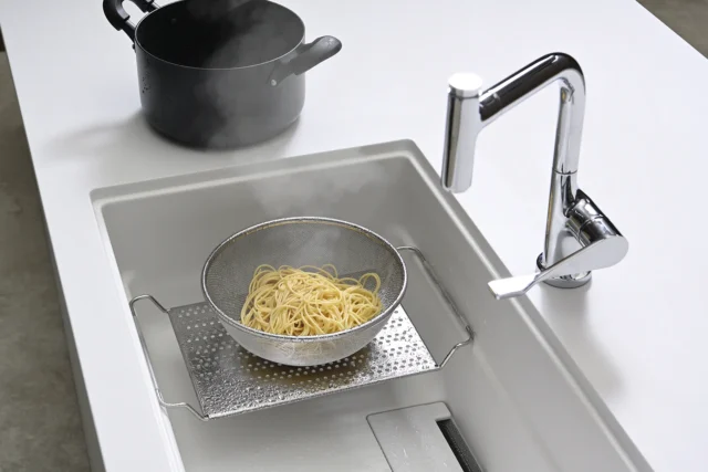 Phụ kiện chậu rửa chén Yoshimoto, vỉ đa năng