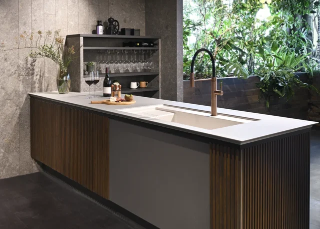 Chậu rửa chén đá mã HS950 màu be tại showroom Yoshimoto