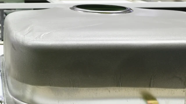 Lớp cách nhiệt ngăn đồ mồ hôi của chậu rửa chén inox