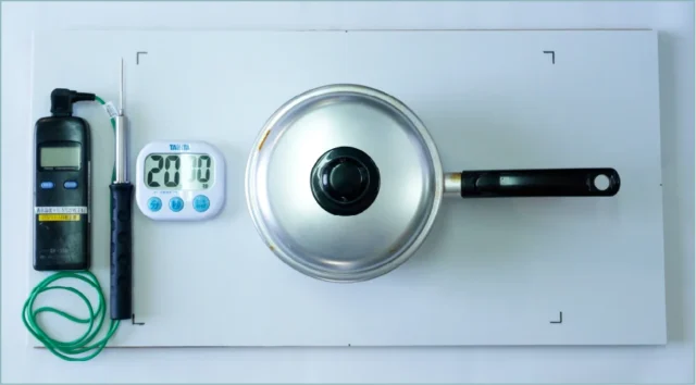 Dụng cụ thí nghiệm - nồi nhôm, nhiệt kế, mẫu thử CRYSTAL SURFACE trên bệ test