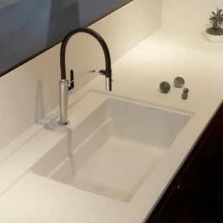 Mặt bếp ULTRA SURFACE màu trắng chống ố tuyệt đối