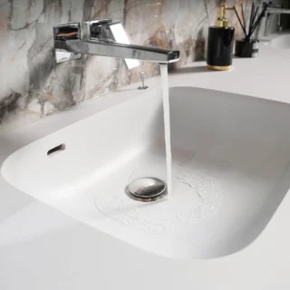 Chậu rửa mặt âm bàn UR3854 trong một dự án tại Hà Nam