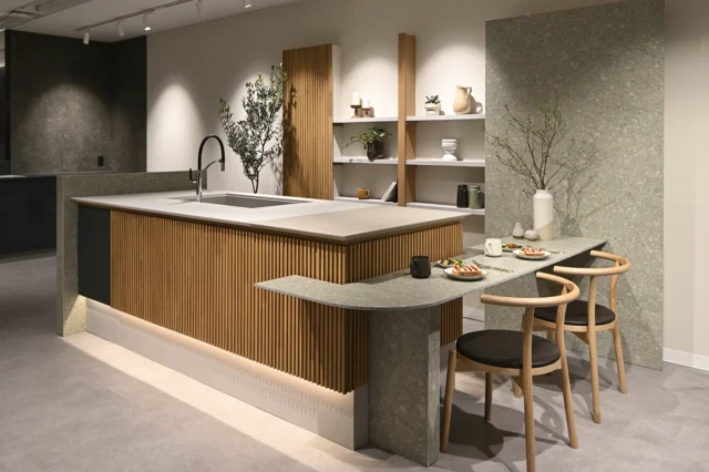 Bếp bán đảo biên dạng Marine Edge