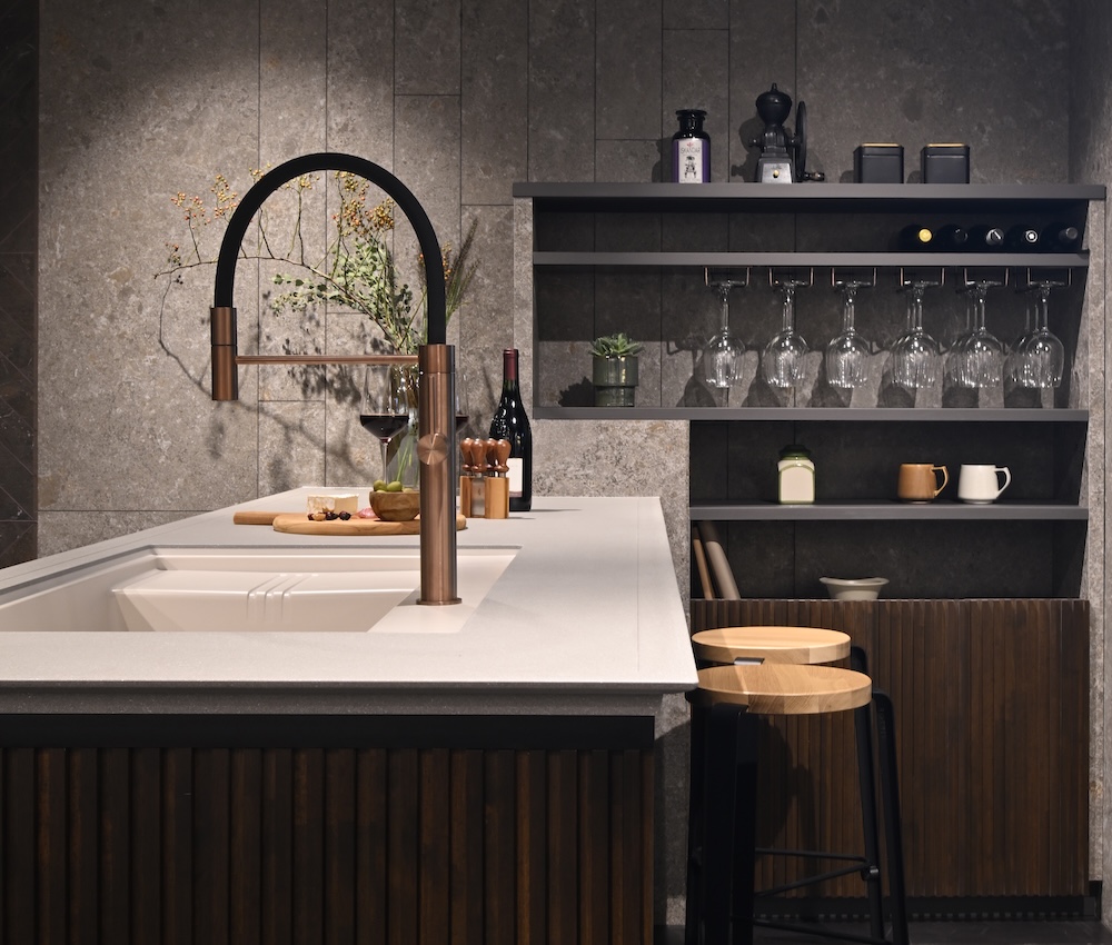 OSAKA LABO リニューアルオープンのお知らせ - 吉本産業株式会社